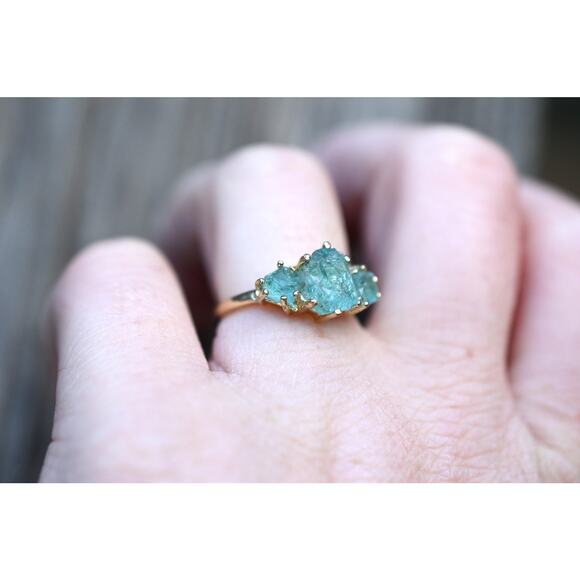 Raw aquamarine ring, crystal ring, three stone ring, natural gemstone jewelry - Picture 2 of 6